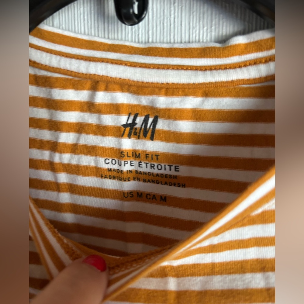 H&M yellow and White Striped Short Sleeve Tee - Picture 2 of 4